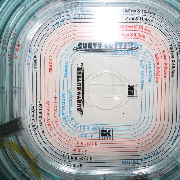 CutterBee Curvy Cutter Square Template Set 4 Piece EK Success Scrapbook - Picture 5 of 6